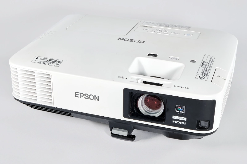 Beamer Epson EB-1970W