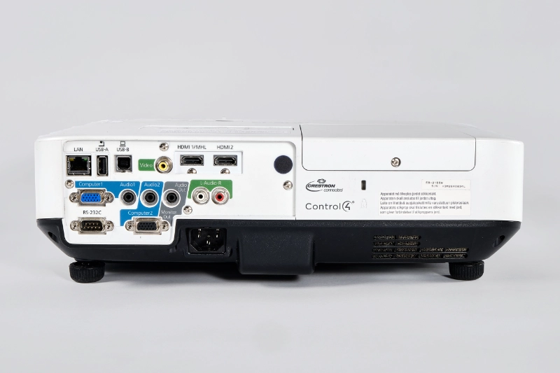 Beamer Epson EB-2155W Rückansicht