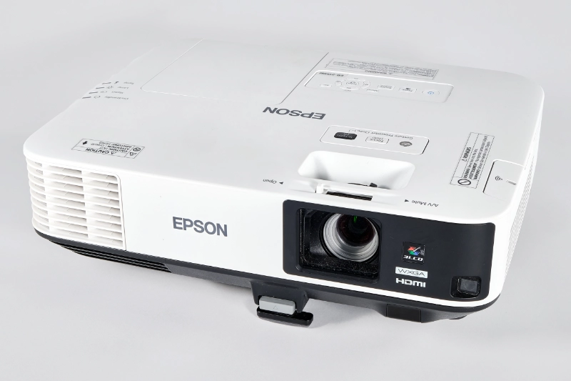 Beamer Epson EB-2155W