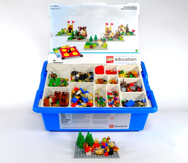 Inhalt Lego-Educatrion-Kiste