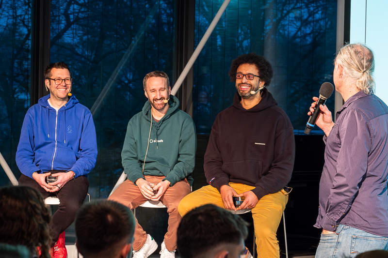 Online-Schulstunde Vorstellung der Redner